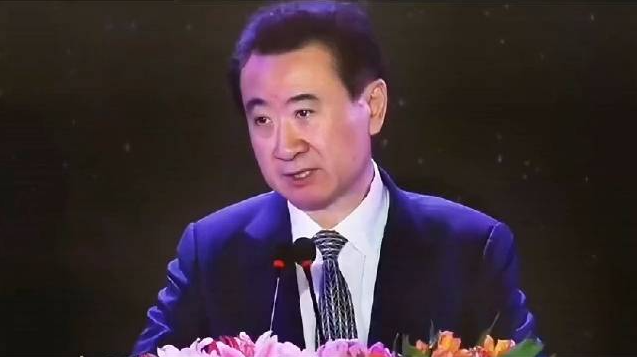 王健林繼續(xù)出售萬達(dá)廣場，王健林名字打分，解析